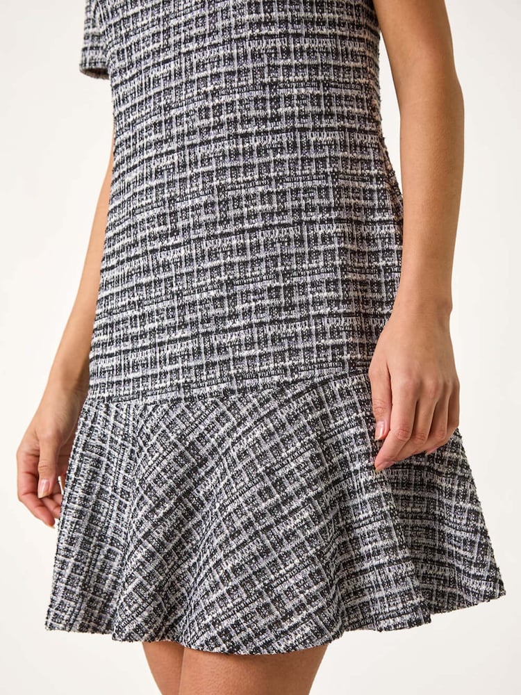 Roman Black Textured Frill Hem Stretch Dress - Image 5 of 5