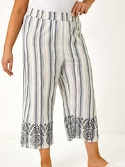 Roman Black Curve Cropped Broderie Trousers - Image 4 of 5