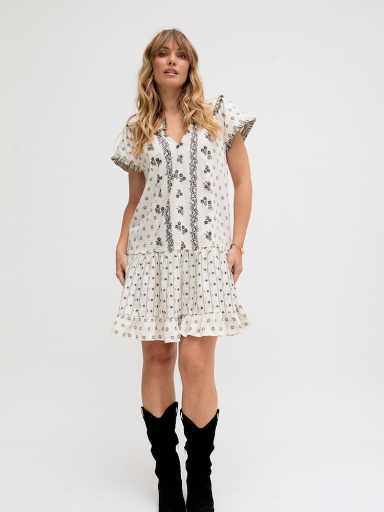 Crema - Raffya Cream Jemilla Jacquard Cotton Dress - Imagen 1 de 2 Crema - Raffya Cream Jemilla Jacquard Cotton Dress - Imagen 1 de 2