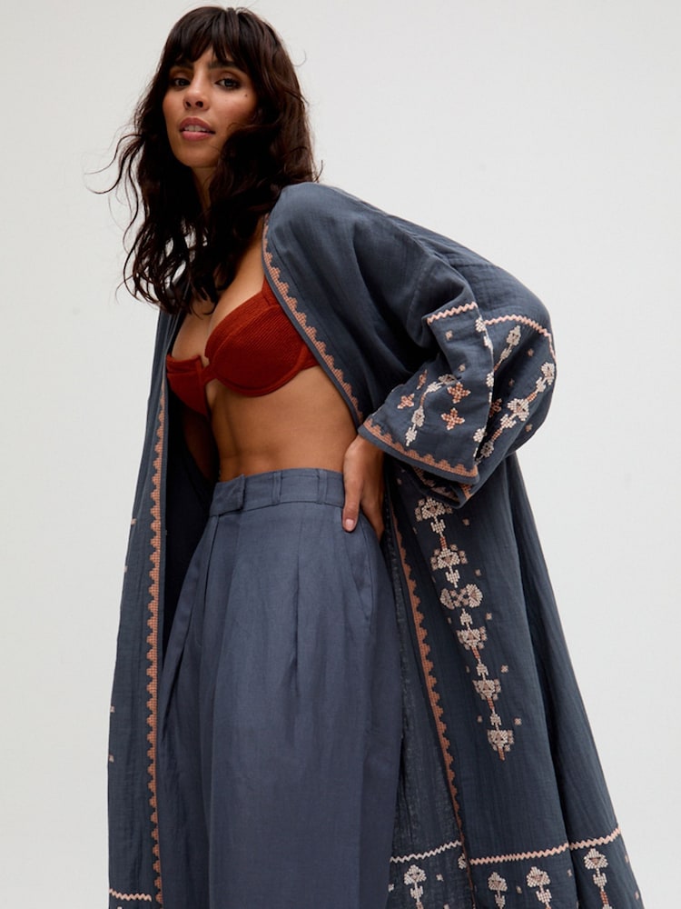 Raffya Light Grey Grey Edge To Edge Embroidered 100% Cotton Kimono - Image 3 of 5