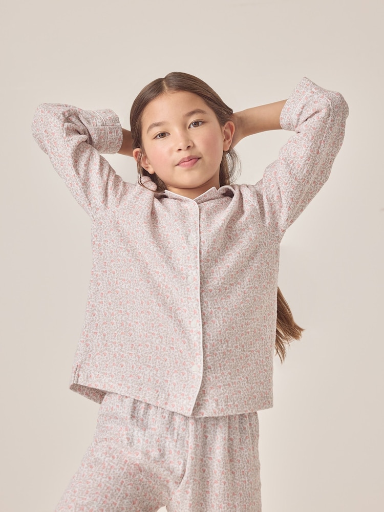 The White Company Natural 100% Cotton Relaxed Double Heart Vine Traditional Fit Pyjamas - صورة 1 من 5
