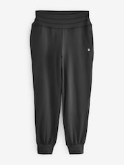Sweaty Betty Black 29 inch inside seam Gaia 27 Performance Yoga Trousers - Image 8 of 9
