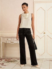 Love & Roses Printed Frill Collar Sleeveless Top - Imagem 3 de 4