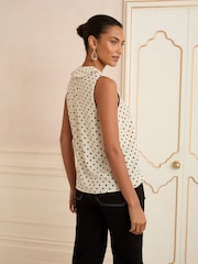 Love & Roses Printed Frill Collar Sleeveless Top - Imagem 4 de 4