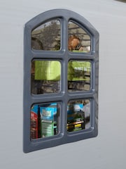 Rowlinson Light Grey 6 x 4ft Airevale Plastic Garden Shed with Foundation Kit - Image 3 of 6