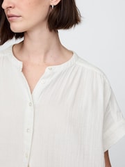 Gap White 100% Cotton Crinkle Gauze Dolman Short Sleeve Shirt - Image 4 of 5