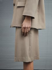River Island Brown Tailored Shorts - Image 4 of 8