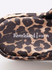 River Island Animal Monogram Toe Thong Wedge Sandals - Image 6 of 6