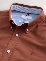 Marrón óxido - Corte estándar - Camisa Oxford manga larga - Imagen 8 de 9