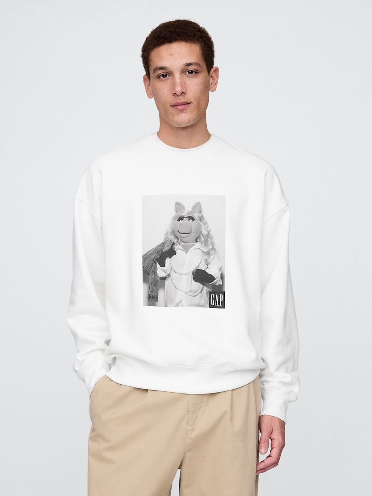 Gap White Miss Piggy The Muppets Oversized Crew Neck Sweatshirt - Image 1 of 4 Gap White Miss Piggy The Muppets Oversized Crew Neck Sweatshirt - Image 1 of 4
