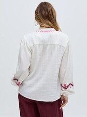 Raffya Cream 100% Cotton Dina V-Neck Embroidered Blouses - Image 2 of 6