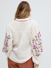 Raffya Light Cream 100% Cotton Dina V-Neck Embroidered Blouses - Image 2 of 7
