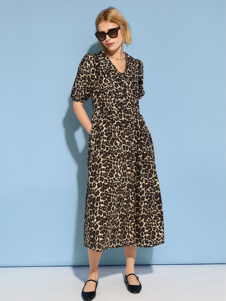 Vestido a media pierna de algodón con estampado animal Imogen de Baukjen - Imagen 2 de 5 Vestido a media pierna de algodón con estampado animal Imogen de Baukjen - Imagen 2 de 5