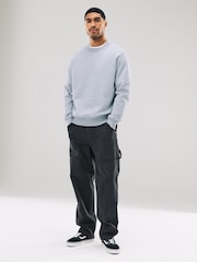 Cinza - Ajuste regular - Moletom Crew com Capuz em Algodão Pesado e Rico - Imagem 2 de 7