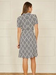 Yumi Blue Leaf Print Retro Shirt Dress - Image 4 of 5
