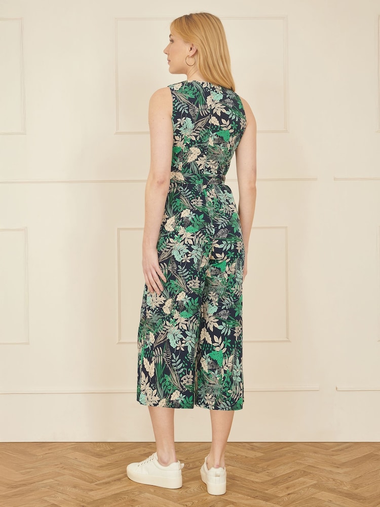 Yumi Overall mit Culotte-Hose und Blattmuster - Bild 2 von 8