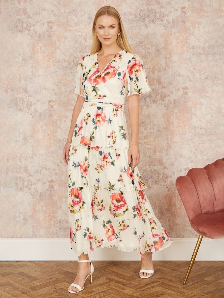 Crema - Vestido largo y escalonado de malla floral de Yumi - Imagen 2 de 5 Crema - Vestido largo y escalonado de malla floral de Yumi - Imagen 2 de 5