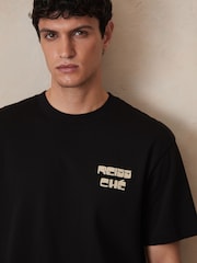 Reiss Black Roda Reiss | Ché Cotton Palm-Print T-Shirt - Image 4 of 6