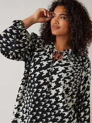 Evans Tie-Neck Long Sleeve Blouse - Image 4 of 4