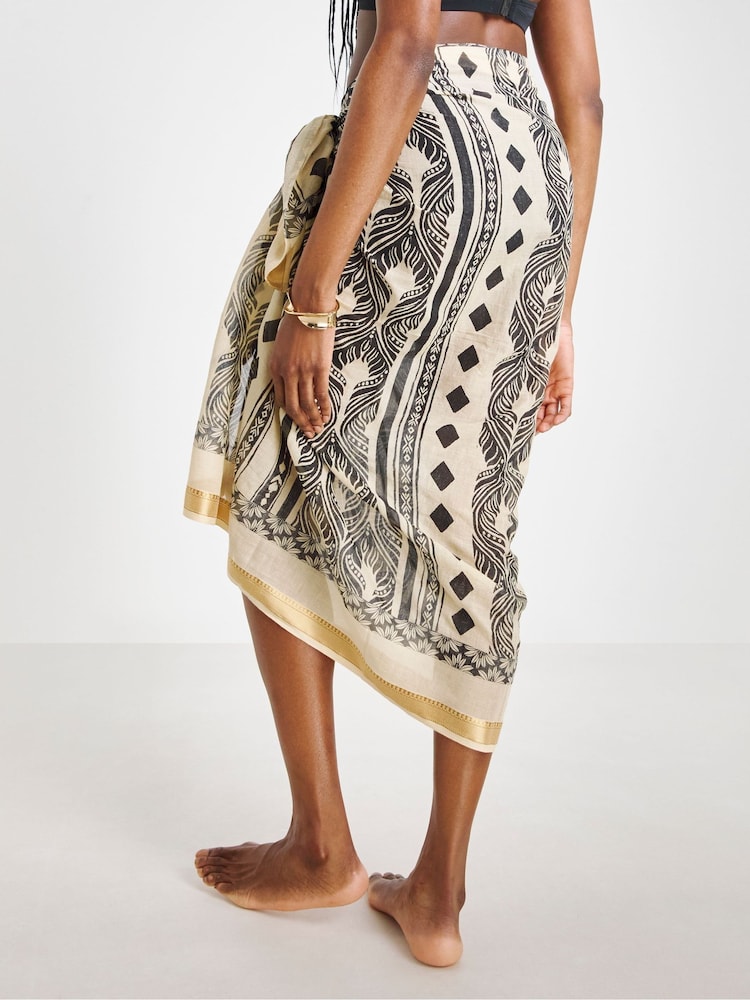 JD Williams Natural Boarder Print Sarong - Image 2 of 4