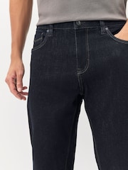 Blaue Rinse-Waschung - reguläre Passform mit schmal zulaufendem Bein - Motion Flex Jeans - Bild 14 von 20