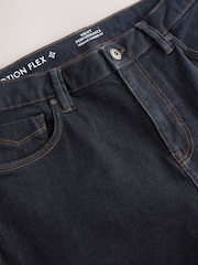 Blaue Rinse-Waschung - reguläre Passform mit schmal zulaufendem Bein - Motion Flex Jeans - Bild 17 von 20