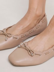Rosa - JD Williams Scalloped Edge Ballerinas In Wide Fit - Imagen 3 de 4