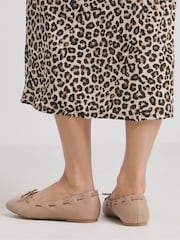 JD Williams Pink Wide Fit Scalloped Edge Ballerinas In Wide Fit - Image 2 of 4