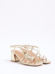 ذهبي - River Island Wide Fit Strappy Block Heel Sandals - صورة 3 من 6