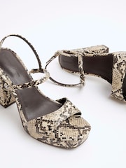 رمادي - River Island Sling Back Platform Sandals - صورة 6 من 6