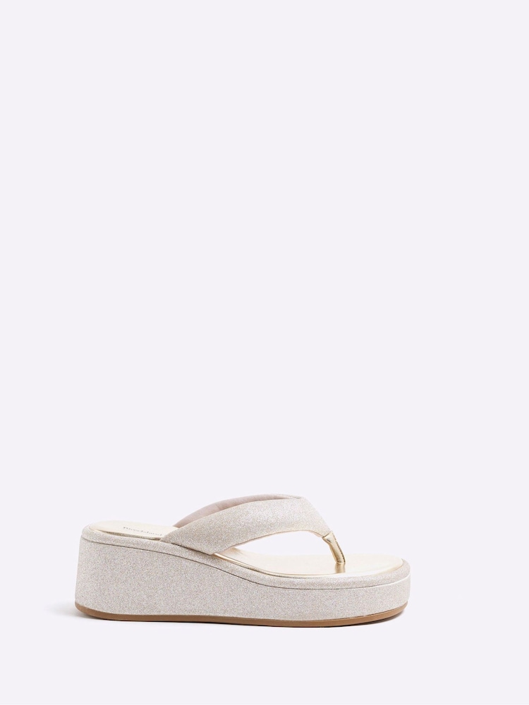 Sandalias con cuña y tira al dedo de River Island - Imagen 2 de 6 Sandalias con cuña y tira al dedo de River Island - Imagen 2 de 6
