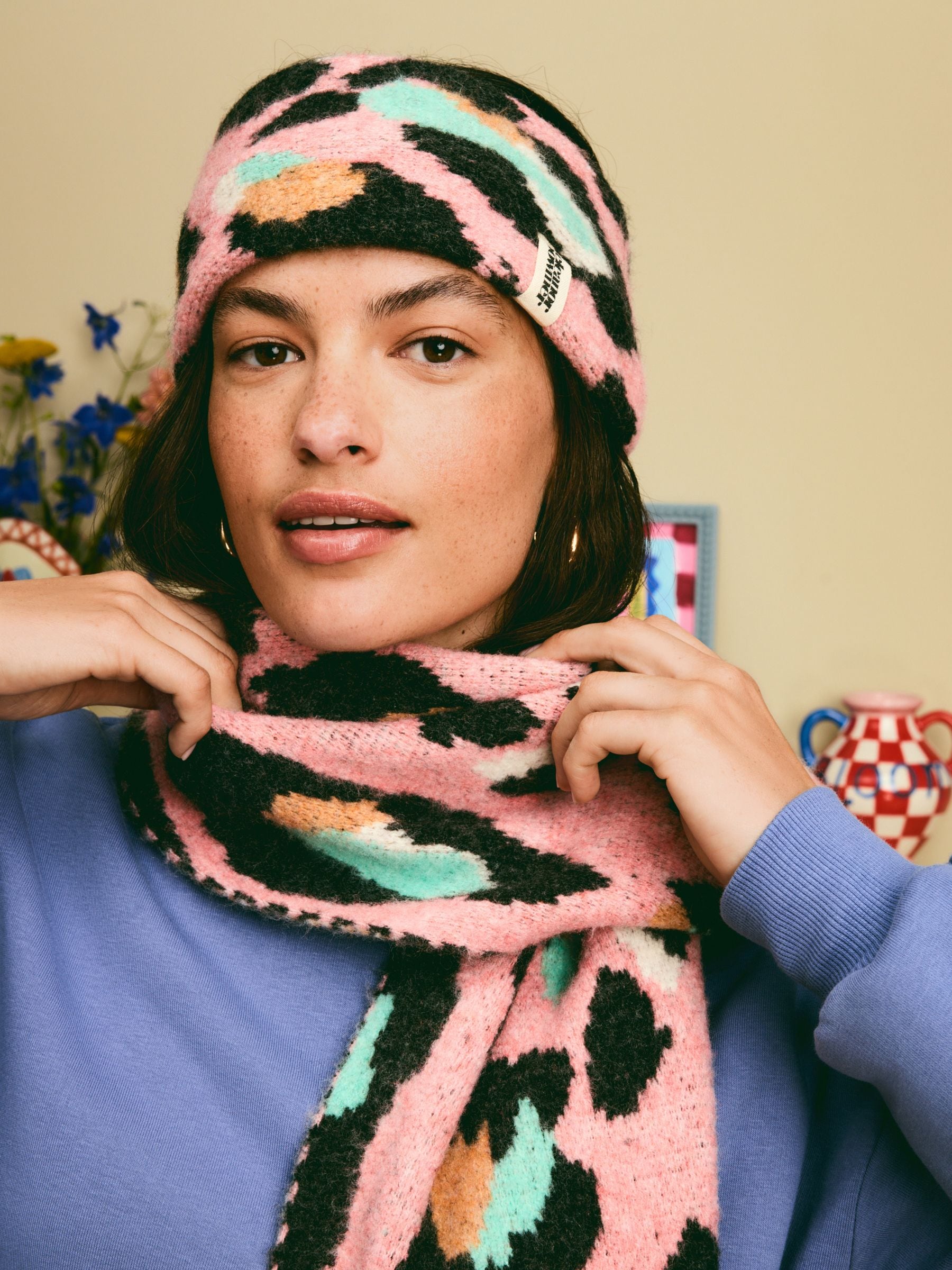 Buy Eleanor Bowmer Pink/Blue Leopard Print Knitted Headband  display picture 2