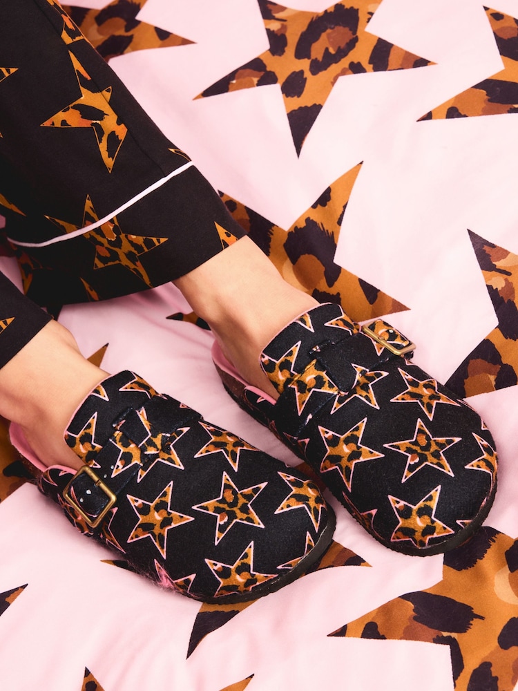 Mehrfarbige Tiermotive - Eleanor Bowmer Leopard Print Star Mule Slippers - Bild 1 von 2