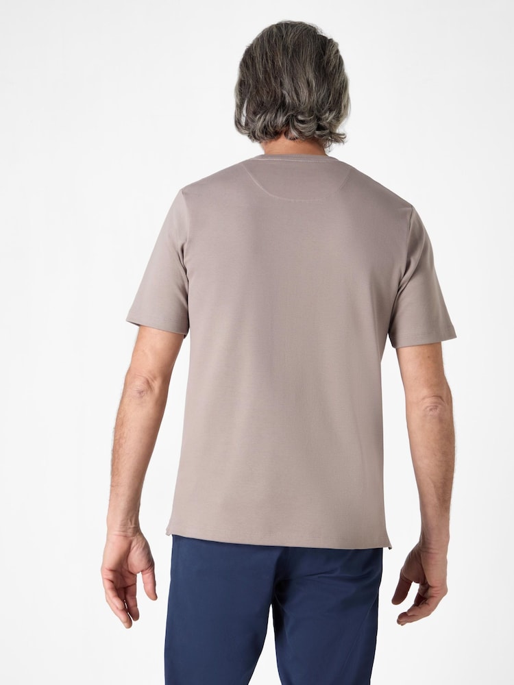 Oliver Sweeney 240gsm Jersey 100% Cotton T-Shirt - Image 2 of 3
