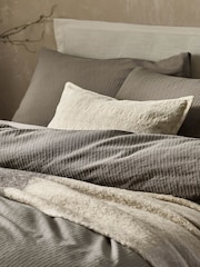 Yard Ramas Jacquard Feather Filled Cushion - صورة 2 من 8