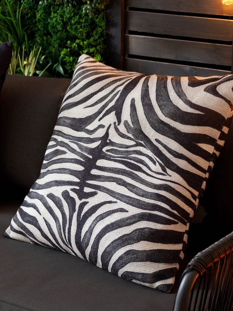Paoletti Leopardis Zebra Print Woven Outdoor Cushion - Bild 1 von 6 Paoletti Leopardis Zebra Print Woven Outdoor Cushion - Bild 1 von 6