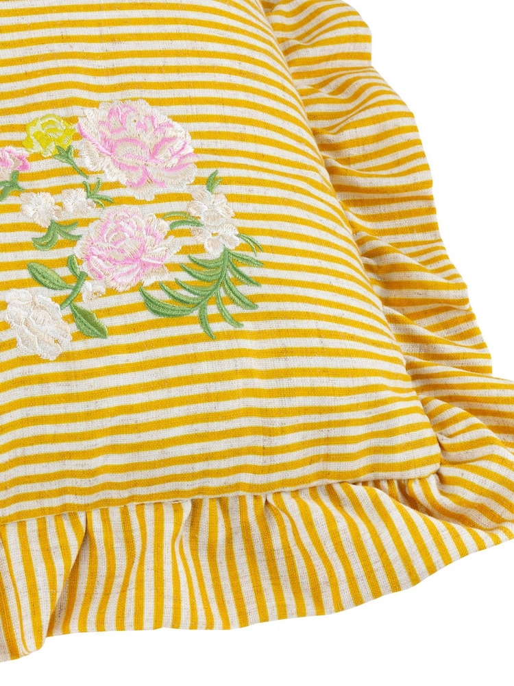 Wylder Martha Embroidered Ruffle Polyester Filled Cushion - Imagen 4 de 4