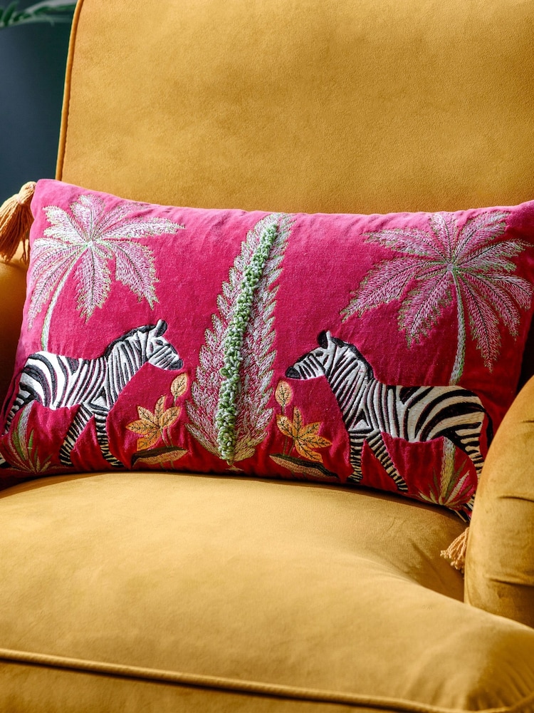 Wylder Kalahari Embroidered Velvet Cushion - Imagen 1 de 5