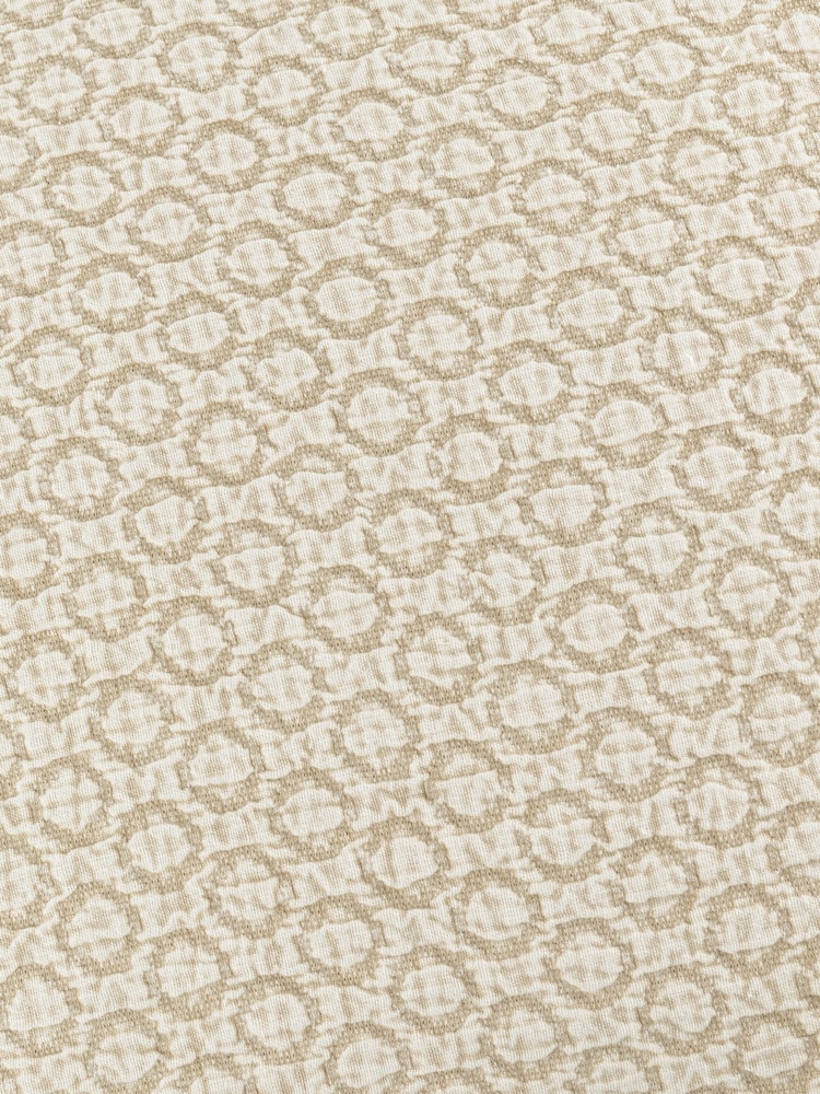 Yard Tryfan Textured Cotton Feather Rich Cushion - صورة 7 من 7