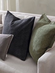 Yard Tryfan Textured Cotton Feather Rich Cushion - صورة 2 من 6