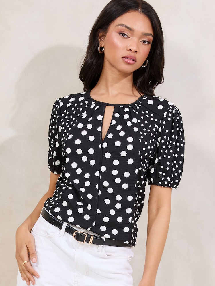 Lipsy Black Short Sleeve Printed Crinkle Top - Image 1 of 4