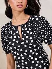 Lipsy Black Short Sleeve Printed Crinkle Top - Image 4 of 4