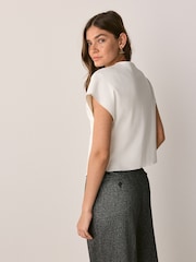 بيج فاتح - Hardware V-Neck Short Sleeved Waist Coat - صورة 4 من 5