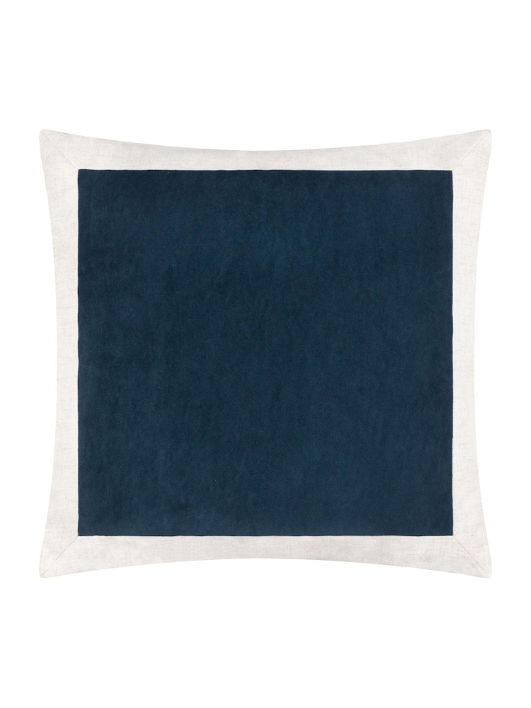 Yard Auden Matte Velvet Cushion - Imagen 1 de 4