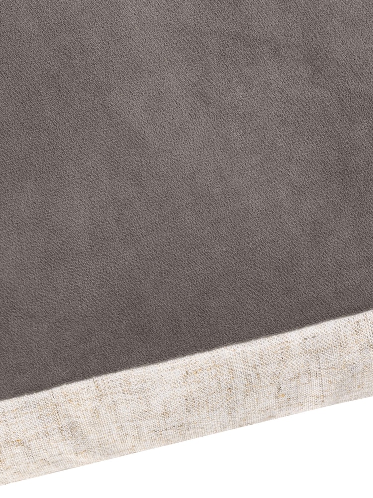 Yard Auden Matte Velvet Cushion - Imagen 4 de 4