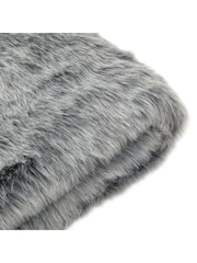 Gallery Home Grey Premium Alaskan Fur Throw - Image 2 of 8