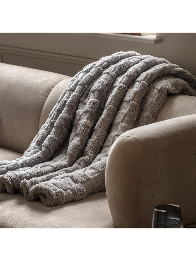 Gallery Home Grey Oakley Checked Sherpa Throw - Image 1 of 3