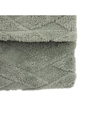 Gallery Home Green Textures Cross Knit Aspen Throw - Image 7 of 7