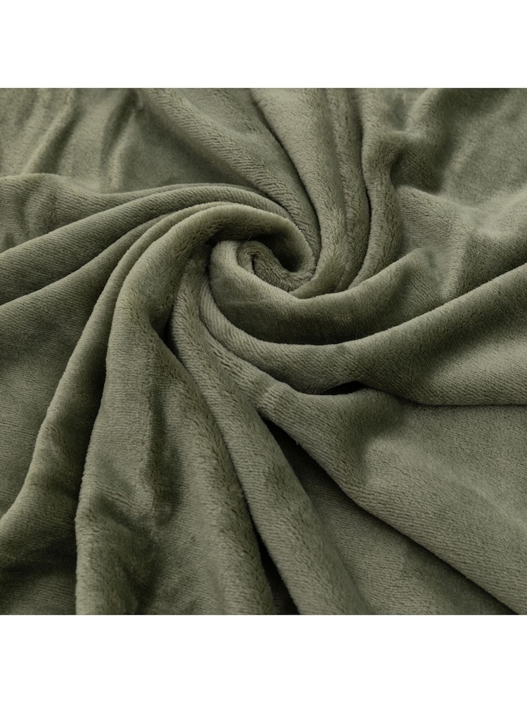 Gallery Home Green Simply Throw - Image 3 of 3