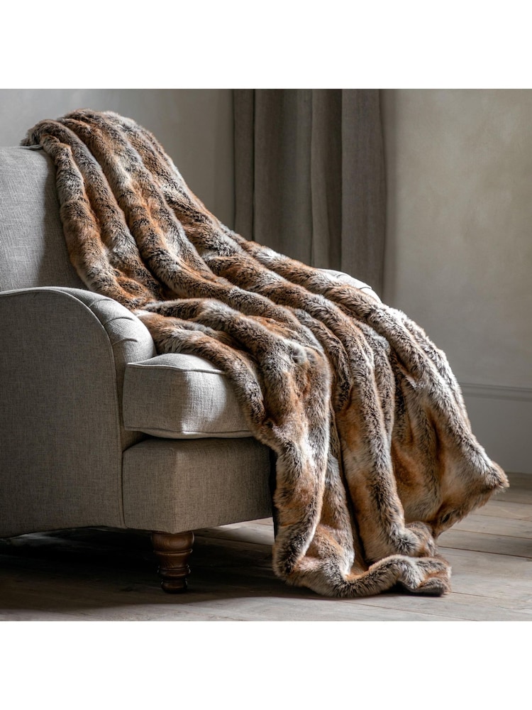 Gallery Home Grey Premium Faux Fur Throw - Image 1 of 7